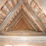 Isolation Toiture ou isolation des combles : Maximisez Vos Économies avec les Aides C2E et MaPrimeRenov